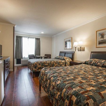 Rodeway Inn Riverside Kültér fotó