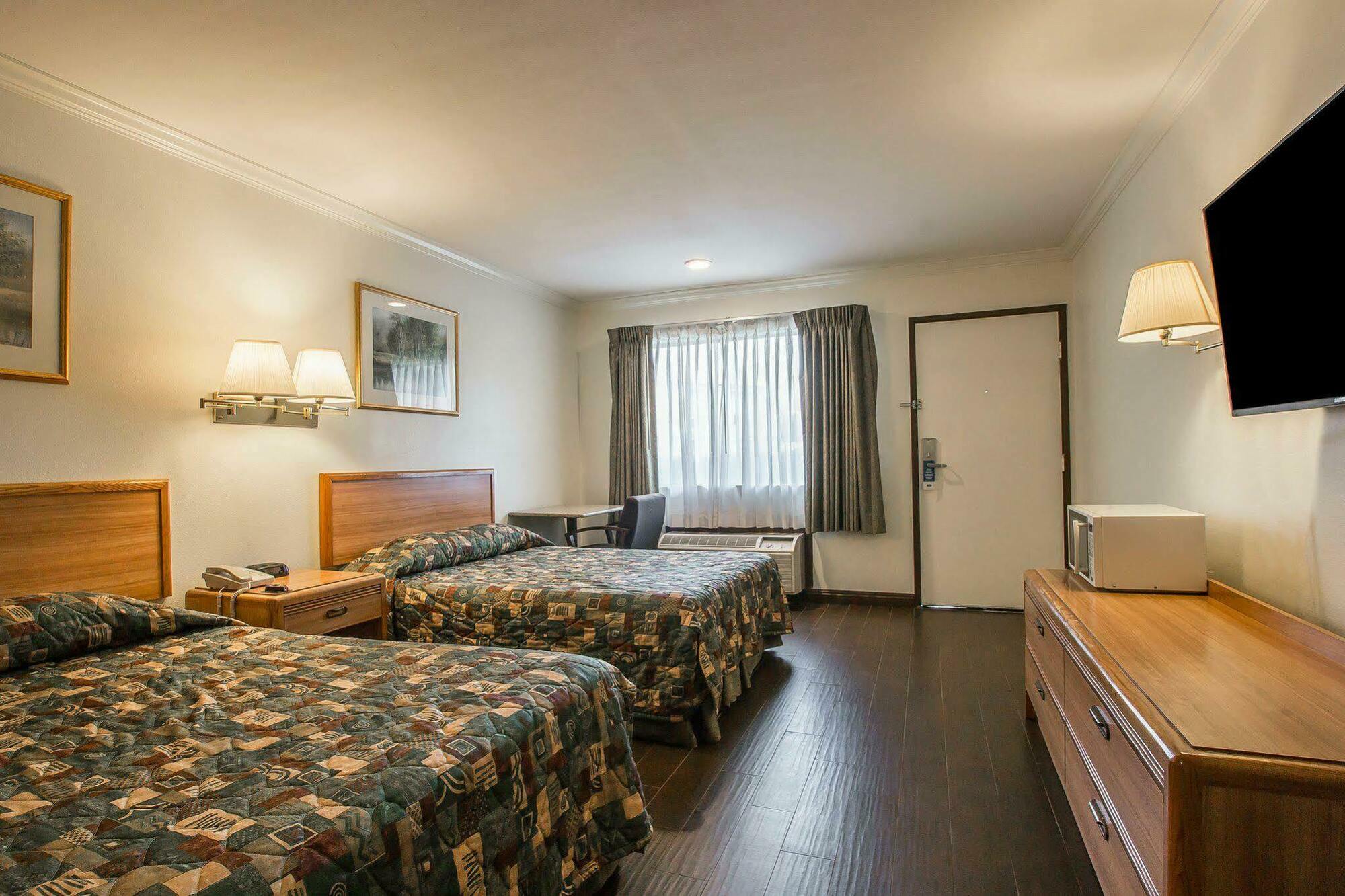 Rodeway Inn Riverside Kültér fotó